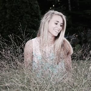 Meet your Posher, Hailey